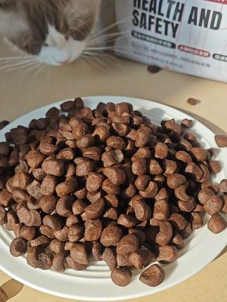 猫咪终于吃上健康大颗粒!尼可多多猫粮让爱宠爱上吃饭 家里毛孩子总生病?试试这款营养均衡、口感好的宠物粮!#猫猫算是把日子过明白了 #发腮的原因找到了 #猫粮
