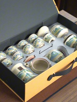 一眼千年,宋瓷新韵! 这不是普通茶具,是用玛瑙入釉、1300℃高温淬炼的汝窑艺术,传承宋代皇家制瓷技艺,每一件都承载着“雨过天青云破处”的东方美学,让品茶成为一场穿越时空的雅致之旅!#好物推荐🔥 #茶具 #茶具好物推荐 #高端茶器 #茶具套装