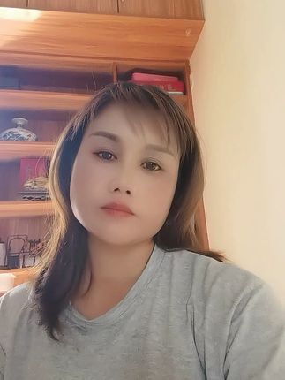 一朝一夕是日子,一苦一甜是生活,允许所有的事与愿伟#前奏一响拾起多少的回忆#一首歌一个故事#治愈笑容的小可爱 容