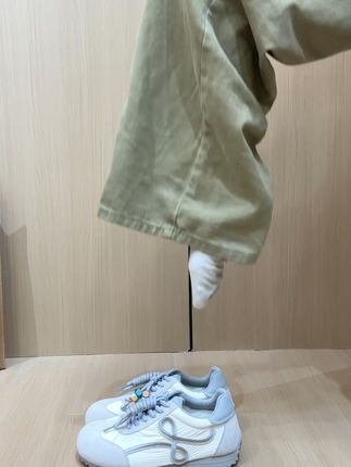 低调穿出韩系博主既视感的4cm德训休闲鞋! 巨百搭好看又好穿 小个子的我终于找到好穿的增高鞋了!!看似平底实则增高!!关键还很实惠!快来看看吧~#德训鞋推荐 #小个子内增高鞋 #德训鞋 #阿甘鞋 #韩系穿搭