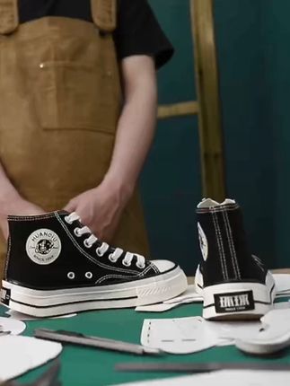 夏天穿它不怕热!情侣同款黄色帆布鞋,免费退货超安心 鞋子有运费险了!买一双送一双啦!!!姐妹们赶紧冲吧!!!#透气舒适#百搭鞋子#男鞋#帆布鞋#夏日高能玩球穿搭