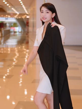 海澜之家早秋新款男士休闲裤,面料柔软舒适带弹力~ 久蹲久坐不变形不起褶皱!还有运费险哟!!#秋季穿搭 #男生穿搭 #百搭裤子 #面料柔软舒适 #早秋高智感职场穿搭