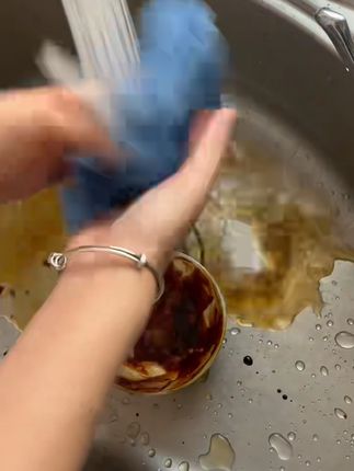 不掉毛不掉色!厨房清洁新神器来了 这款抹布太牛了!不仅结实耐用还特别的好用,不会掉渣掉毛还不容易脏。#油利除洗碗巾 #洗碗巾不粘油 #洗碗巾推荐