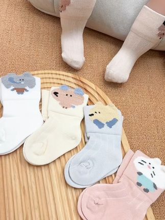 秋冬孩子脚丫容易冻着,这款保暖又舒服的小袜子别错过!#面料柔软舒适 #宝宝袜子 #母婴好物 #儿童袜子 #无骨袜