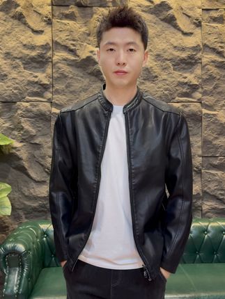 秋冬穿啥?这款软而不僵、高档又帅气的外套别错过!#品质男装 #皮衣外套 #型男穿搭
