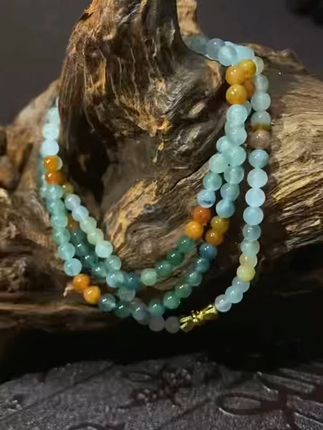三彩翡翠手链,佩戴瞬间提升气质!