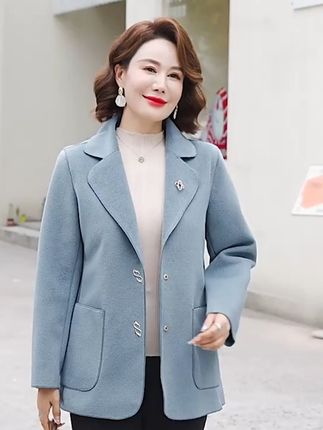 妈妈再也不用担心买错衣服,运费险让你轻松退换! 姐妹们!秋冬穿啥?这款外套帮你解决难题!运费险让你放心买!#秋季穿搭#中老年女装#妈妈装#时尚妈妈装#被秋日氛围感穿搭拿捏了
