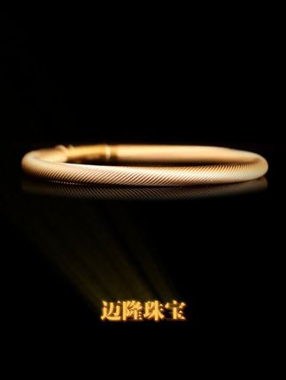 轻奢手镯,德国工艺,戴上就是全场焦点! 想买一款时尚又高级的手链却没合适选择?这款手链帮你解决!#黄金首饰#首饰分享#黄金手镯#礼物推荐#在香港珠宝展一饱眼福