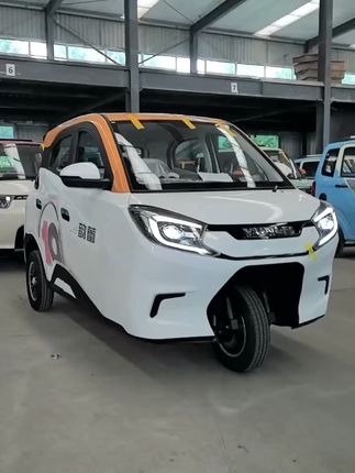 轻松出行!韵蕾s50海鸥款电动三轮车,告别挤公交烦恼 老人出门不方便?这款小电动车轻松解决出行难题!#老年代步车 #电动四轮车#油电两用 #代步工具 #低速老年代步车 #电动三轮车