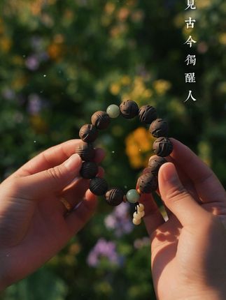 古法合香,一串在手香气持久,传统工艺让你爱不释手! #中药手串 #合香珠 #合香珠手串 #中药手串制作