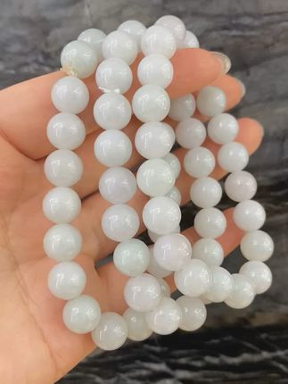 浅色天然翡翠A货手串
