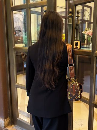 美丽可以吸引财富,漂亮的包包吸引你 #包包推荐 #包包种草 #斜挎包 #包包控 #女包