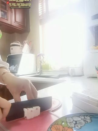 桂花香甜唤醒味蕾,绵绵口感温暖秋冬! 今天是大喜的日子!喝蜜茶、吃糕点,甜蜜又幸福!