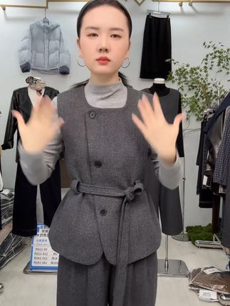 #秋日人生照片还得是琥珀流光风#我是又甜又酷的流光系少女#谁能拒绝舒华cleanfit风#内娱琥珀系中女的力量感#戚薇琥珀流光秋日氛围感