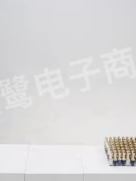 美甲达人必备!大容量收纳盒,轻松搞定外出跟妆难题! 这个箱子真的太好用了!出门做造型再也不怕东西散落了~ 运费险发货啦,有需要赶紧冲吧!!#好物推荐#美甲#美甲好物#美睫#好物分享