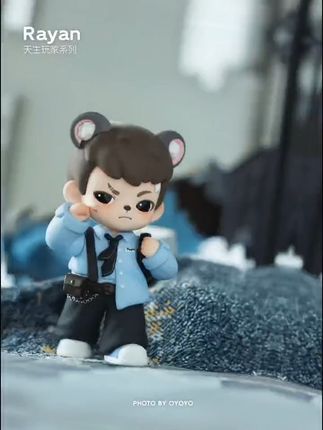 开箱惊喜!Rayan手办盲盒超萌来袭! 今天又是一个忙碌的一天!下班回家后打开这个小惊喜,心情瞬间变好啦~