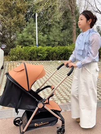 轻松遛娃!超轻便婴儿车,免费退货无忧购 这个小推车真的太好用了!出门再也不怕孩子走不动路了~关键现在有运费险,不拍白不拍!!