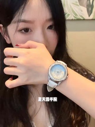 上班穿搭新宠,旋转木马手表太吸睛! 想买一款有品质、不撞款的手表?这款国产品牌值得入手!#你的服装类型是什么 #服装博主眼里没有丑衣服 #搜索我的服装类型变装挑战 #这就是哈利波特赫敏风穿搭吧 #夏日穿搭小心机