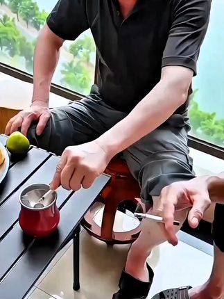 家里来客再也不怕烟灰乱飞!创意烟灰缸包邮到家 这个小玩意儿太好用了!家里有抽烟的朋友一定要试试!~#好物推荐🔥 #居家好物 #好物分享 #烟灰缸 #防飞灰