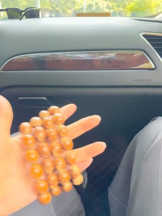 紫金鼠枣珠,一口咬下全是惊喜! 今天是大喜的日子!我终于把我的小窝布置好了,有喜欢的小仙女吗?#好物推荐🔥#文玩手串#文玩#手串#菩提手串