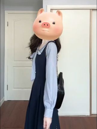 小个子女生的秋天救星!蓝色学院风连衣裙 姐妹们!这个裙子真的太好穿了!!!#早秋穿搭 #小个子穿搭 #连衣裙 #显瘦显高显腿长 #被秋日氛围感穿搭拿捏了