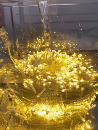 户外聚会必备!防水七彩灯光,点亮你的夜晚! 想让家里更有节日气氛?试试这款防水装饰灯!#好物推荐🔥#小夜灯氛围灯#氛围灯#装饰灯#彩灯