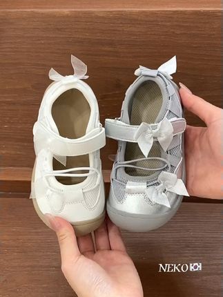 穿上这双蝴蝶结凉鞋,宝贝一步一个公主梦! 姐妹们!这款鞋子真的太好穿了!!关键价格还这么划算!快冲吧~#好物推荐🔥#童鞋#好鞋推荐#好穿又好搭#儿童运动鞋