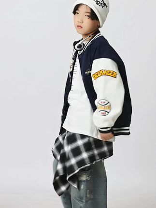 小男孩穿上这款秋季棒球服,帅气又保暖! 男童刺绣棒球服!#早秋穿搭 #男童穿搭 #春秋新款 #春秋穿搭 #被秋日氛围感穿搭拿捏了
