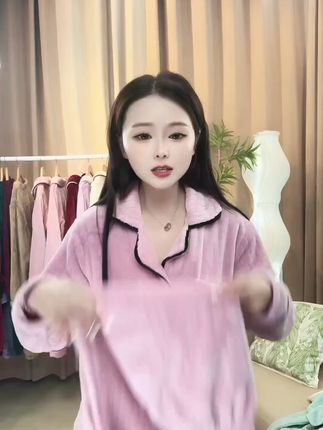 穿上它,温暖一整个秋冬!珊瑚绒睡衣,免费退货无忧购 姐妹们!这个冬天一定要给自己安排一套舒适又暖和的衣服啦~ 运费险活动别错过哦!!!#睡衣家居服#秋冬穿搭#秋季穿搭#睡衣女#被秋日氛围感穿搭拿捏了
