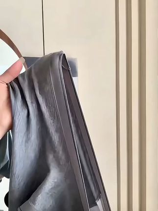 柔软亲肤!秋冬必备磨毛内裤,穿出舒适新高度! 姐妹们!冬天一定要穿这种柔软舒适的棉质内裤啊!!!真的太舒服了~#好物推荐🔥#面料柔软舒适#透气舒适#秋冬穿搭#女士内裤