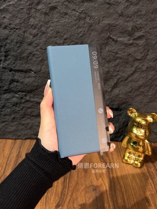 差旅党泪目设计!Mate X6智能皮套飞机上免翻盖接电话,镜 差旅党泪目设计!Mate X6智能皮套飞机上免翻盖接电话,镜头盖支架卡小桌板,凯夫拉材质托运暴力测试通关!#差旅刚需 #华为matex5手机壳 #华为matex6手机壳
