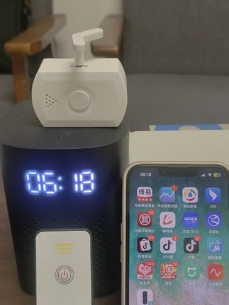 告别爬床烦恼,一键遥控关灯太方便! 家里有老人小孩的一定要试试这个智能开关!不用换插座就能远程操控!#好物推荐🔥#家居好物#科技改变生活#懒人必备#智能家居