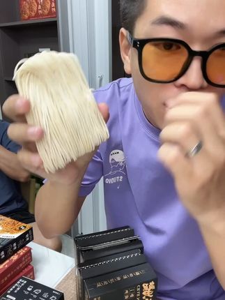 【蟹黄拌面】一口入魂,满嘴金灿灿的奢华 #一乐面馆蟹黄拌面