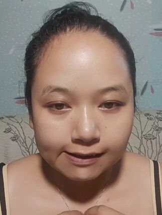 夏日出汗不怕脱妆,持久服帖粉底液救场! 化妆总担心皮肤干燥起皮?这款粉底液帮你解决!#就用这个转场去溜达吧#超有气血感的轻亚裔妆#深扒韩国明星化妆师女团妆造细节#找化妆师给我换个头#十分钟get无粉底海岛妆容