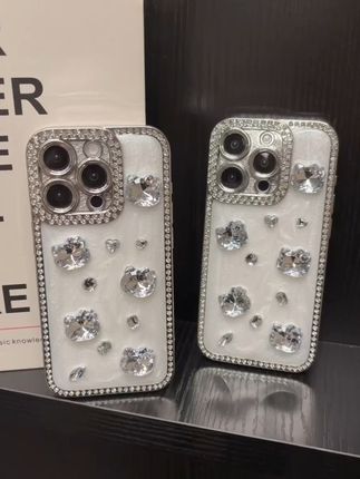 磕碰不怕!苹果专属镶钻手机壳,防摔又好看! 这个手机壳也太好看了吧!双面镶嵌钻石,质感拉满!#开学转场就这么拍 #是谁的手机壳上长满了萌物 #好物推荐🔥 #手机壳