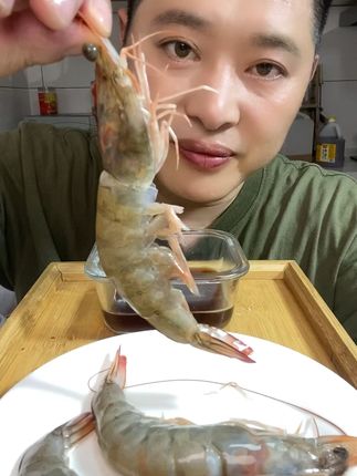 大虾上岸!顺丰冷链锁鲜味,不满意就退! 今天下午三点到五点下单有运费险!拍下后不满意可以直接退了哦~#夏天来点“凉快”美食#谁能拒绝夏日的一口酸#被王源广州vlog馋哭了#各地凉快美食申请出战#我的厨房日记