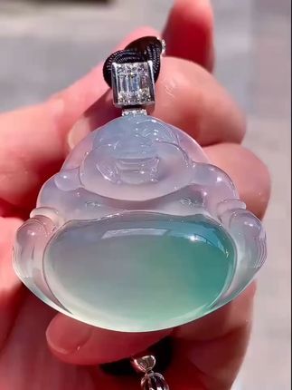 清泉一样的佛公吊坠,冰种缅料,保真保质 #翡翠 #佛公吊坠 