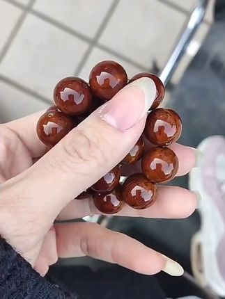 紫金鼠手串,盘出岁月沉淀的光泽! #2025抖音创作者大会 想入手高品质、高性价比的手串?这款手串别错过!