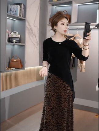 穿上这件显瘦打底衫,秋天也能美美哒! 秋冬穿啥?这款加厚保暖、版型宽松又舒适的打底衫!#显瘦穿搭#秋季穿搭#秋冬穿搭#打底衫#早秋显身材平价上衣合集
