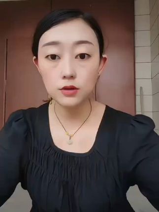 走路稳稳不怕滑!加厚防滑底布鞋太好穿了 鞋子不耐磨、易打脚?这款加厚防滑布鞋帮你解决!#夏日通勤休闲穿搭#更适合小个子的不露腿穿搭#夏日穿搭有这搭配公式就够了#夏日必备百搭凉拖#草原出片还得看牛仔