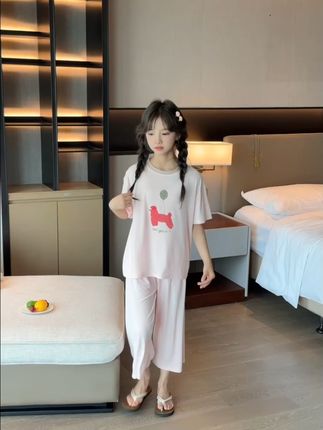 宝宝夏日必备!凉感莫代尔睡衣,舒适度爆表! 姐妹们!这个季节孩子穿啥都合适?这款家居服套装就是答案啦~