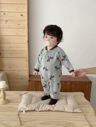 宝宝冬天出门不怕冷!双层护肚连体衣暖和又方便 秋冬季节孩子怕冷?这款加绒连体服让娃温暖又舒适!#母婴好物#秋冬穿搭#婴幼儿服饰#保暖又好看#拿捏秋冬叠穿公式