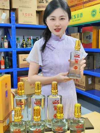 送礼佳酿,绵柔浓香! 性价比超高的迎驾绵柔,拍1发8~先到先得哦#酒文化 #好喝不贵 #源头实力厂家
