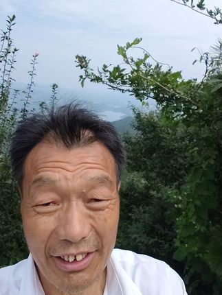 夏日解暑神器!橡子粉清凉一夏 今天做了一锅特色美食!就是这个季节才有的美味哦~#优质农产品 #农产品 #新农人计划 #大自然的馈赠 #让人回味无穷的乡村美食 #看狮子峰美丽风景,喝狮子峰高山有机茶,饮狮子峰天然矿泉水,吃狮子峰产的野生橡子豆腐。真是爽啊!