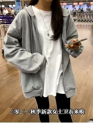 穿上这件卫衣,轻松应对秋凉!包邮退货无忧 姐妹们!这个季节一定要入一件这样的衣服啊!!!真的太好穿了!而且现在拍一发三哦~还有运费险!#户外穿搭#ootd穿搭#慵懒风穿搭#秋冬穿搭#卫衣