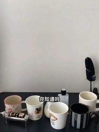 小空间大收纳的秘密武器!实木香水架让桌面告别杂乱无章 家里东西太多不好放?试试这款多功能置物架!#不会收纳的凳子不是好凳子#生活的疲惫被一缸清波治愈了#打开年轻人的装修信息差#宿舍实用好物大分享