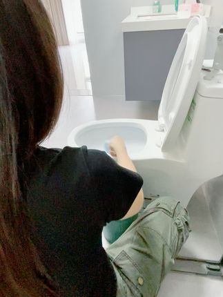 马桶变干净的秘密! #好物推荐🔥 #马桶清洁剂推荐 #洁厕块 #洁厕宝
