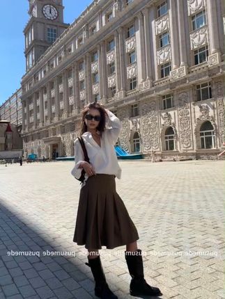 巨巨日常百搭好穿啊!!版型也很优秀!! 非常的遮跨显瘦!!梨形姐妹也可以闭眼冲就对了~#百褶裙 #秋季主打简单干净氛围感 #半身裙 #通勤品质感万能公式