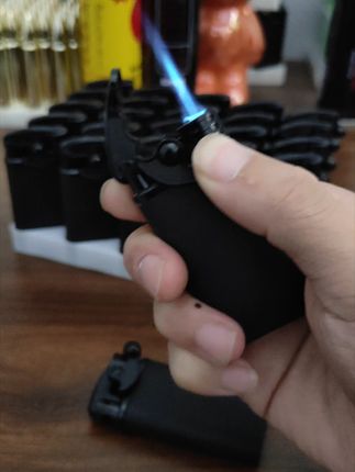 户外野餐不怕风 打火机也能直冲蓝焰! #电话摇臂机