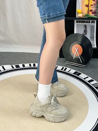 星期六老爹鞋 yyds!显脚小厚底增高,百搭到承包整个衣柜, #早秋韩系氛围感穿搭 #小个子女生的夏日通勤穿搭 #谁说小个子不能穿出时髦感 #星期六女鞋 #星期六老爹鞋